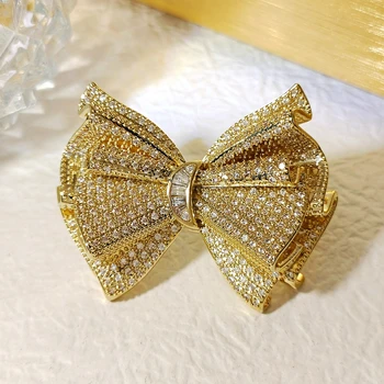 Úžasné Zlatý Tón CZ Násobne motýlik Brošňa Pin Luxusné Strany Príslušenstvo